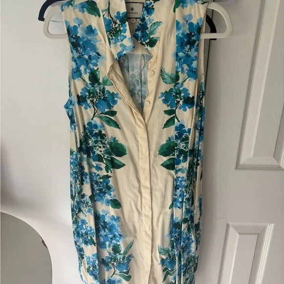 Tuckernuck Charlie dress in waters edge hydrangea size M - Picture 5 of 5